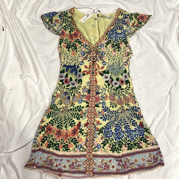 alice and olivia yellow dress Bianca Twist Strap Asymmetrical Godet Midi Hidden back zipper closure ALICE + OLIVIA Yellow Dresses